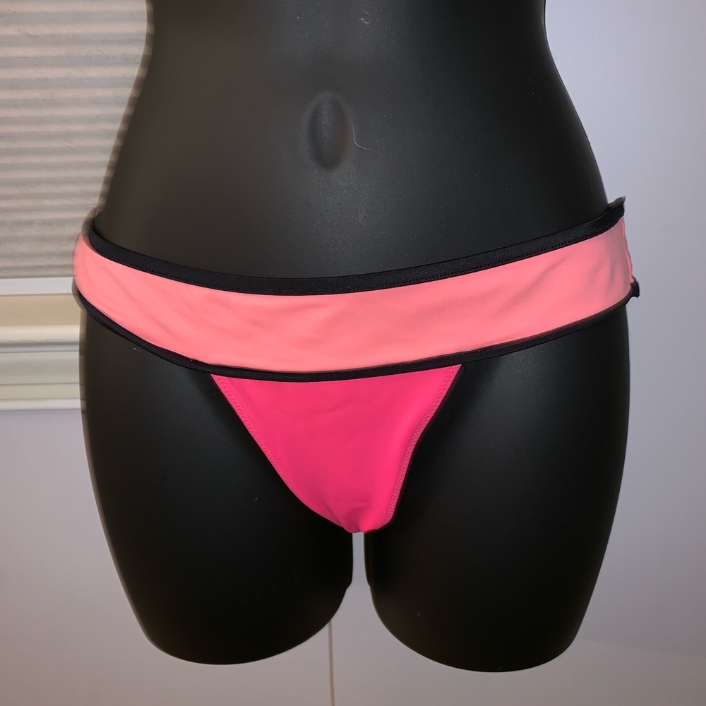 PINK VS bikini bottoms. Like new. Washed/Sanitized